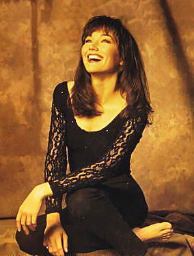 Lari White